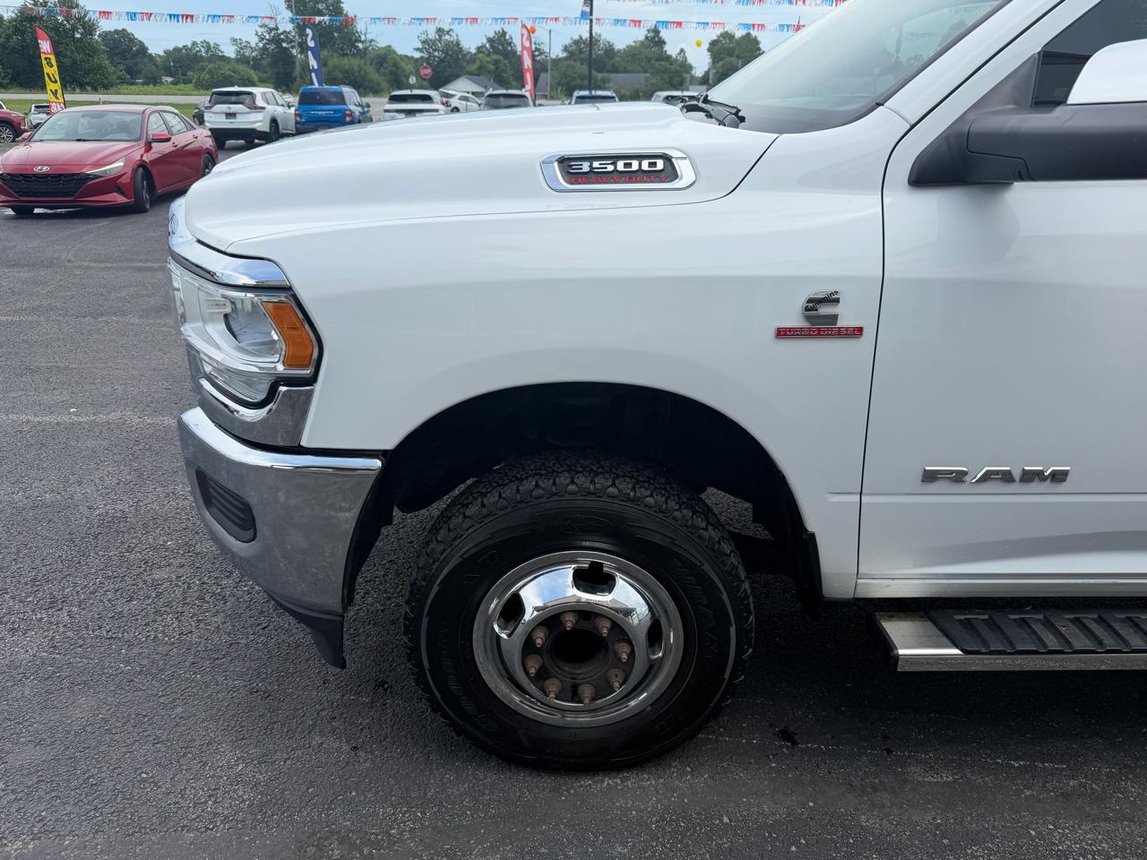 RAM 3500 Chassis Cab Tradesman 4WD Crew Cab 60" CA 172.4" WB 2022