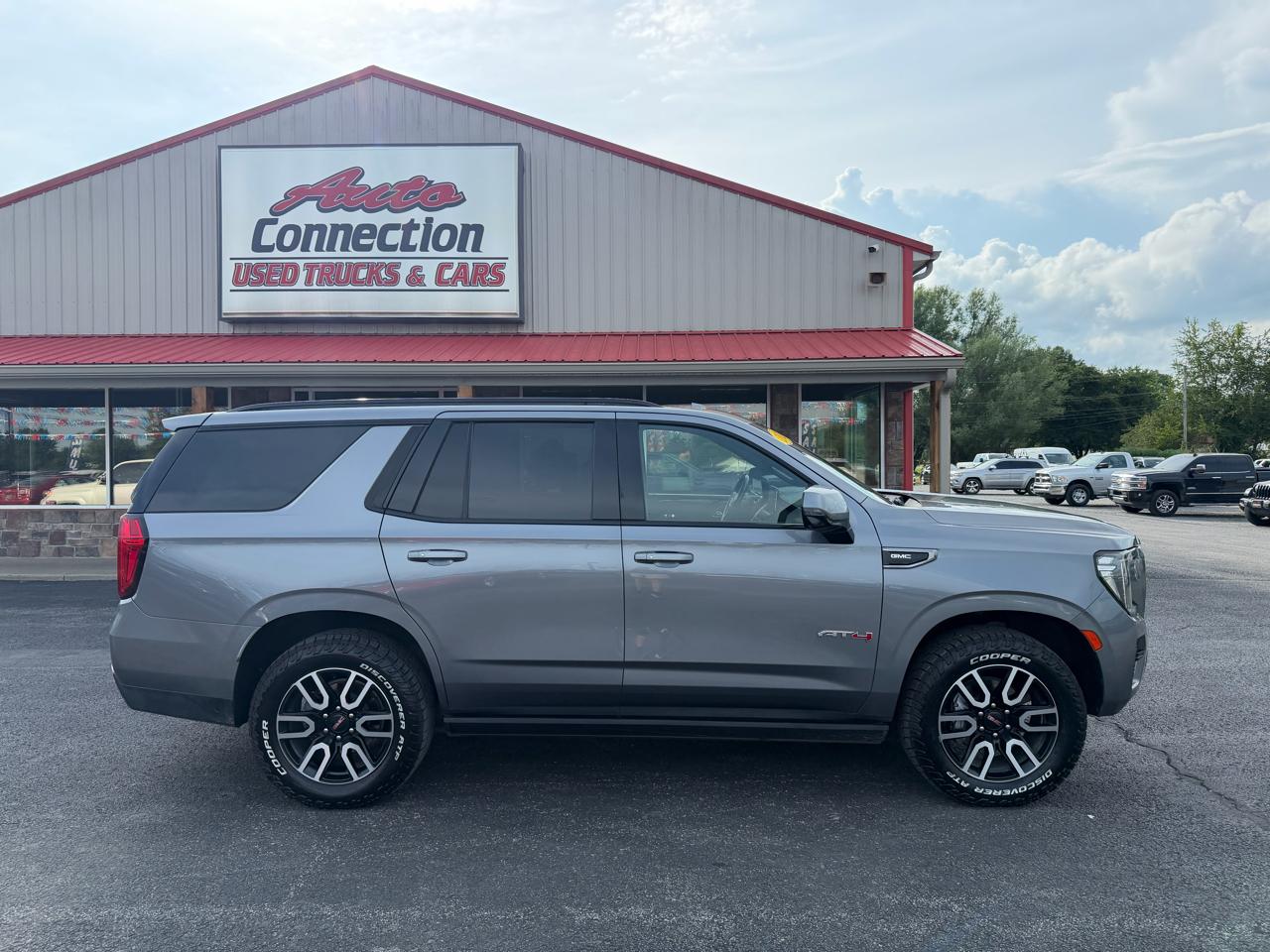 GMC Yukon 4WD 4dr AT4 2021