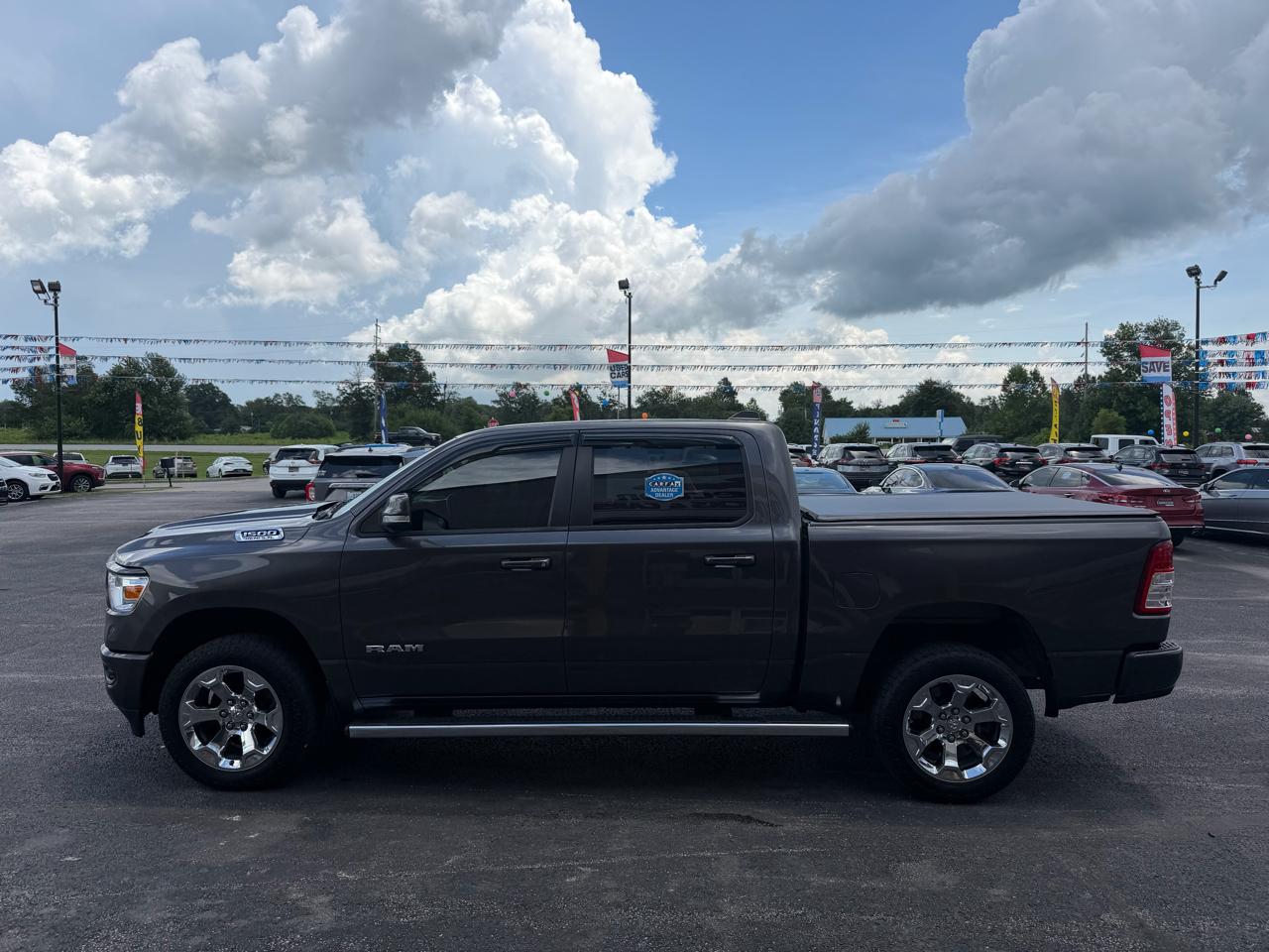 RAM 1500 Big Horn 4x4 Crew Cab 5'7" Box 2020