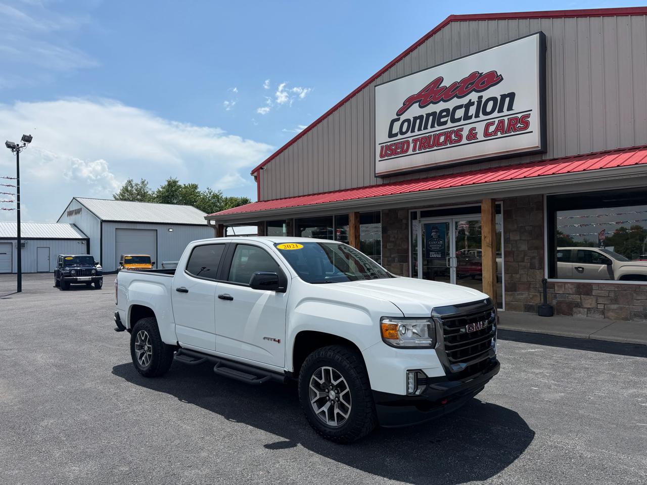 GMC Canyon 4WD Crew Cab 128" AT4 w/Leather 2021