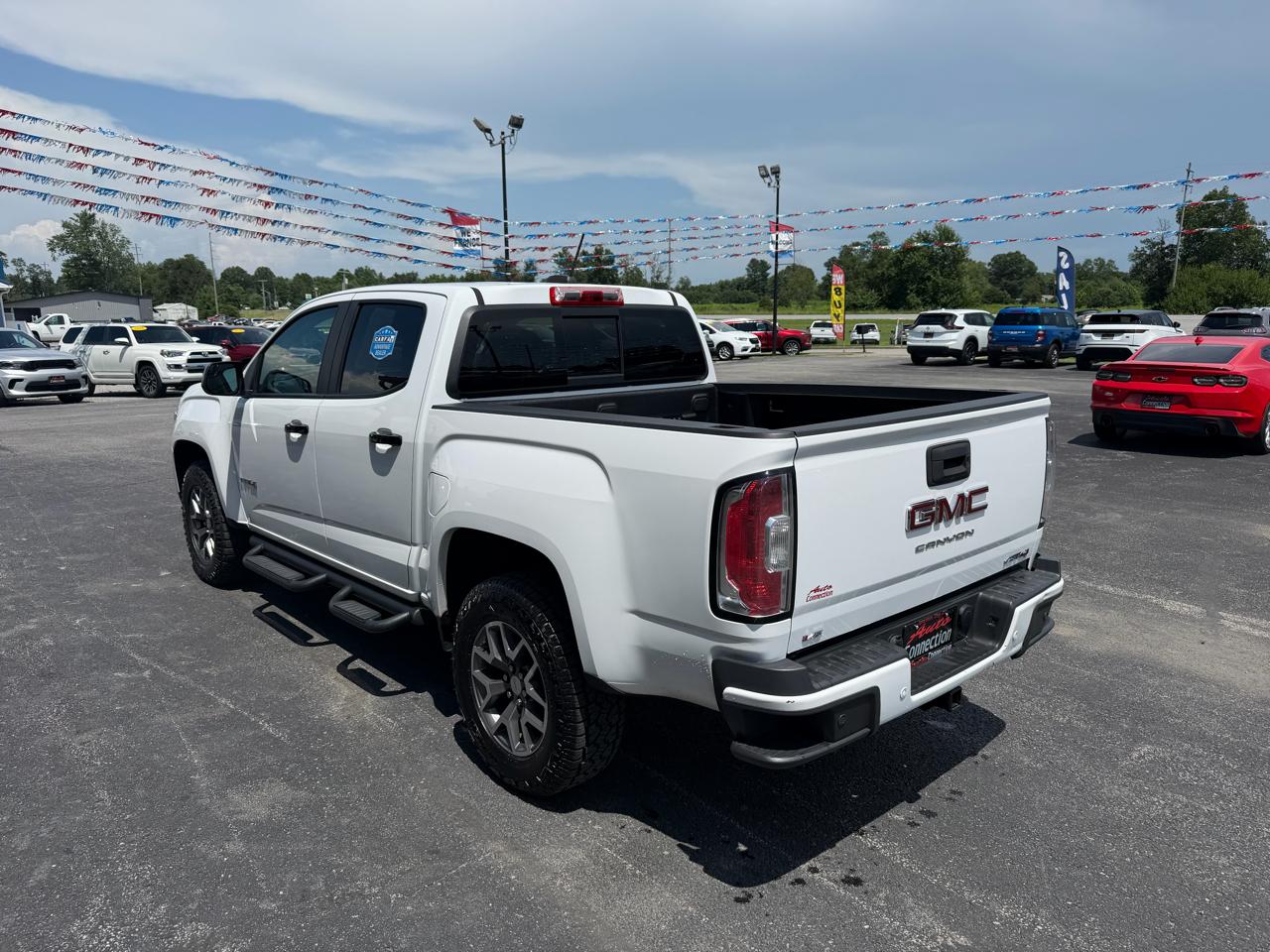 GMC Canyon 4WD Crew Cab 128" AT4 w/Leather 2021