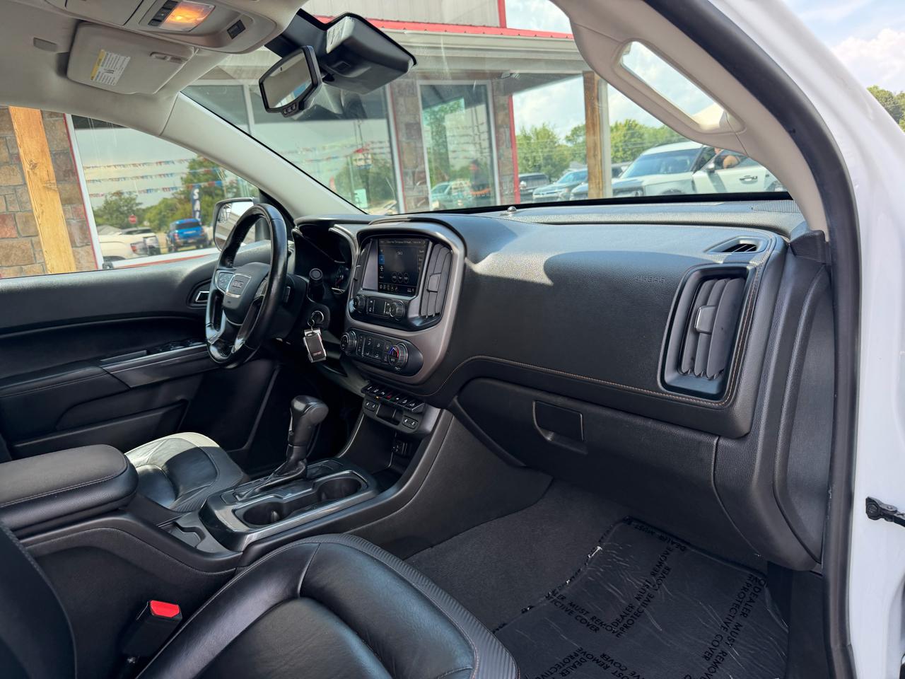 GMC Canyon 4WD Crew Cab 128" AT4 w/Leather 2021