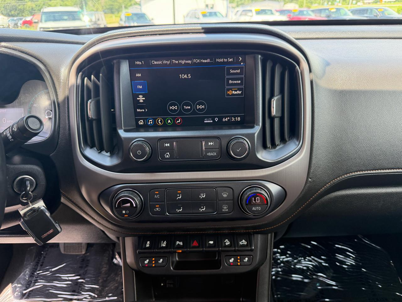 GMC Canyon 4WD Crew Cab 128" AT4 w/Leather 2021