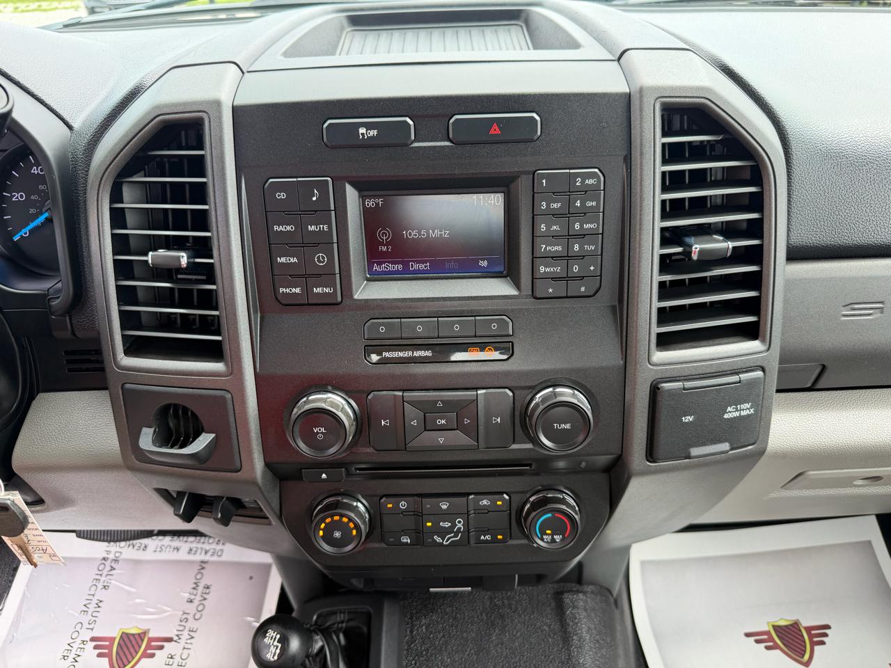 Ford Super Duty F-350 DRW XLT 4WD Reg Cab 145" WB 60" CA 2017