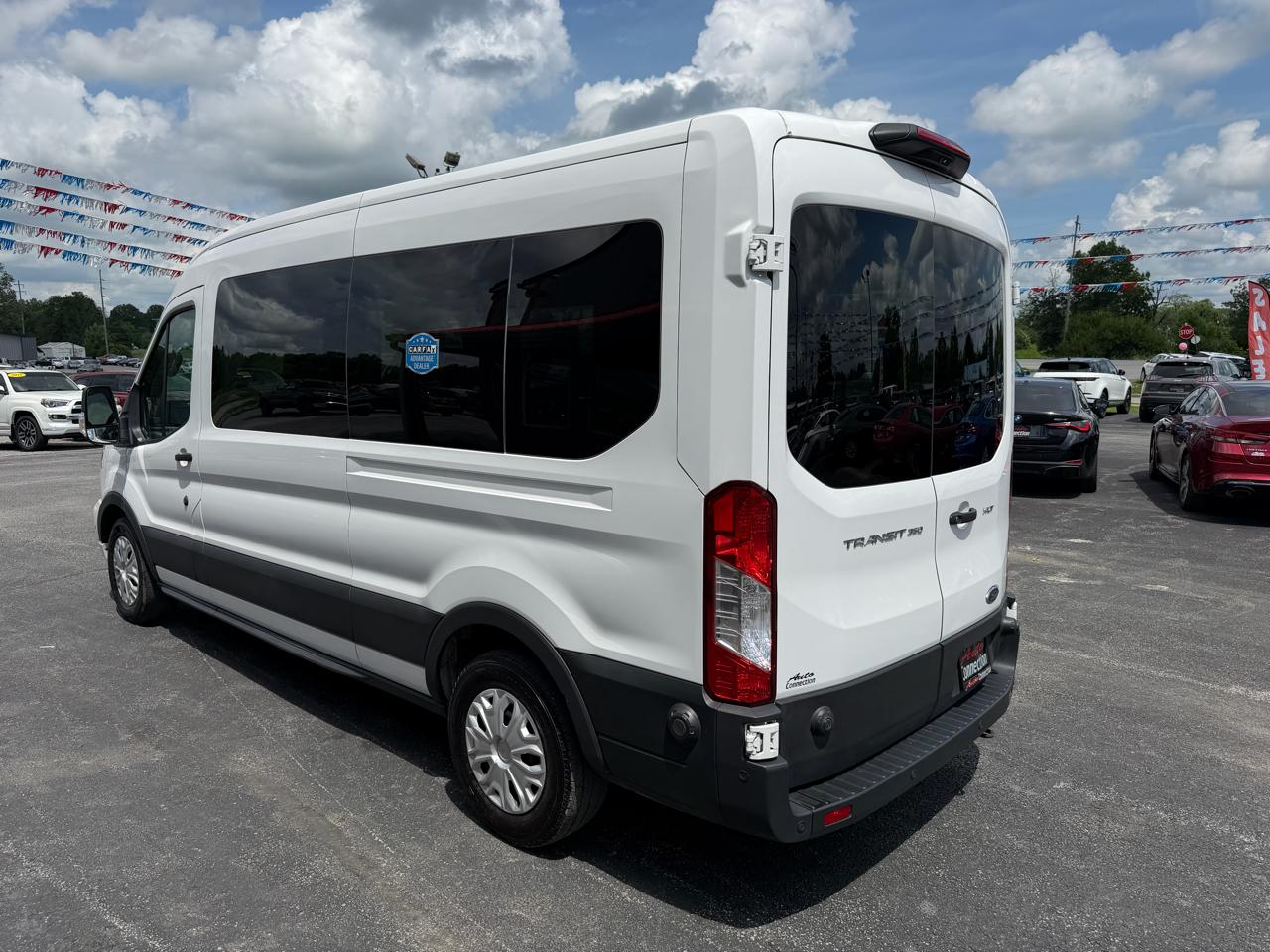 Ford Transit Passenger Wagon T-350 148" Med Roof XLT RWD 2024