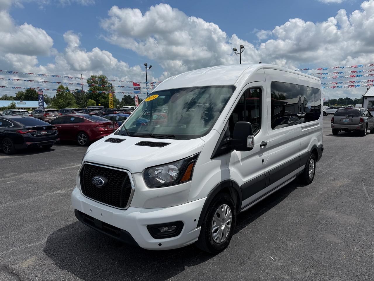 Ford Transit Passenger Wagon T-350 148" Med Roof XLT RWD 2024