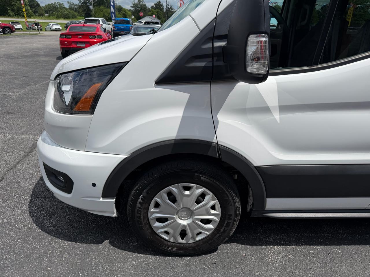 Ford Transit Passenger Wagon T-350 148" Med Roof XLT RWD 2024