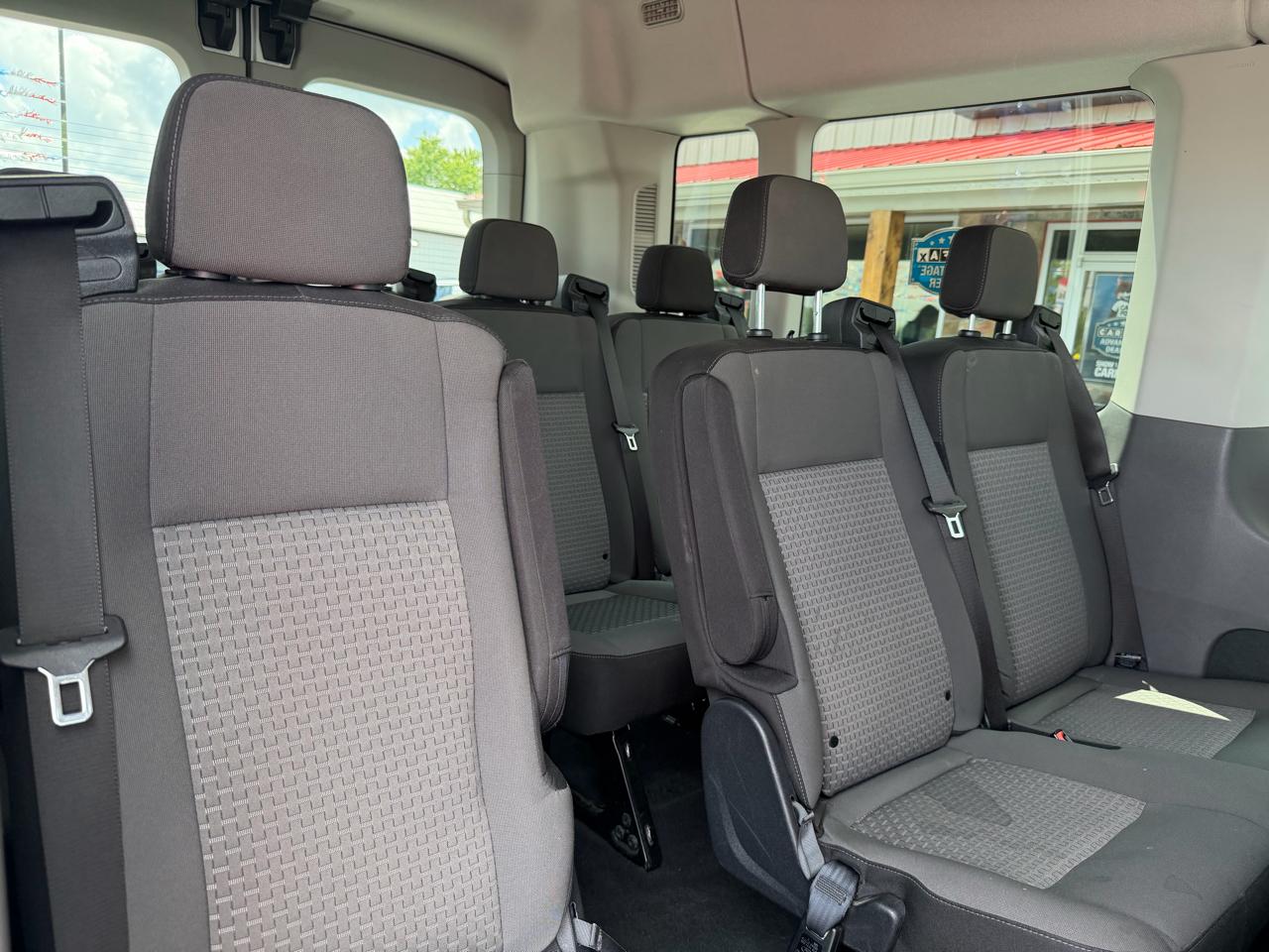 Ford Transit Passenger Wagon T-350 148" Med Roof XLT RWD 2024