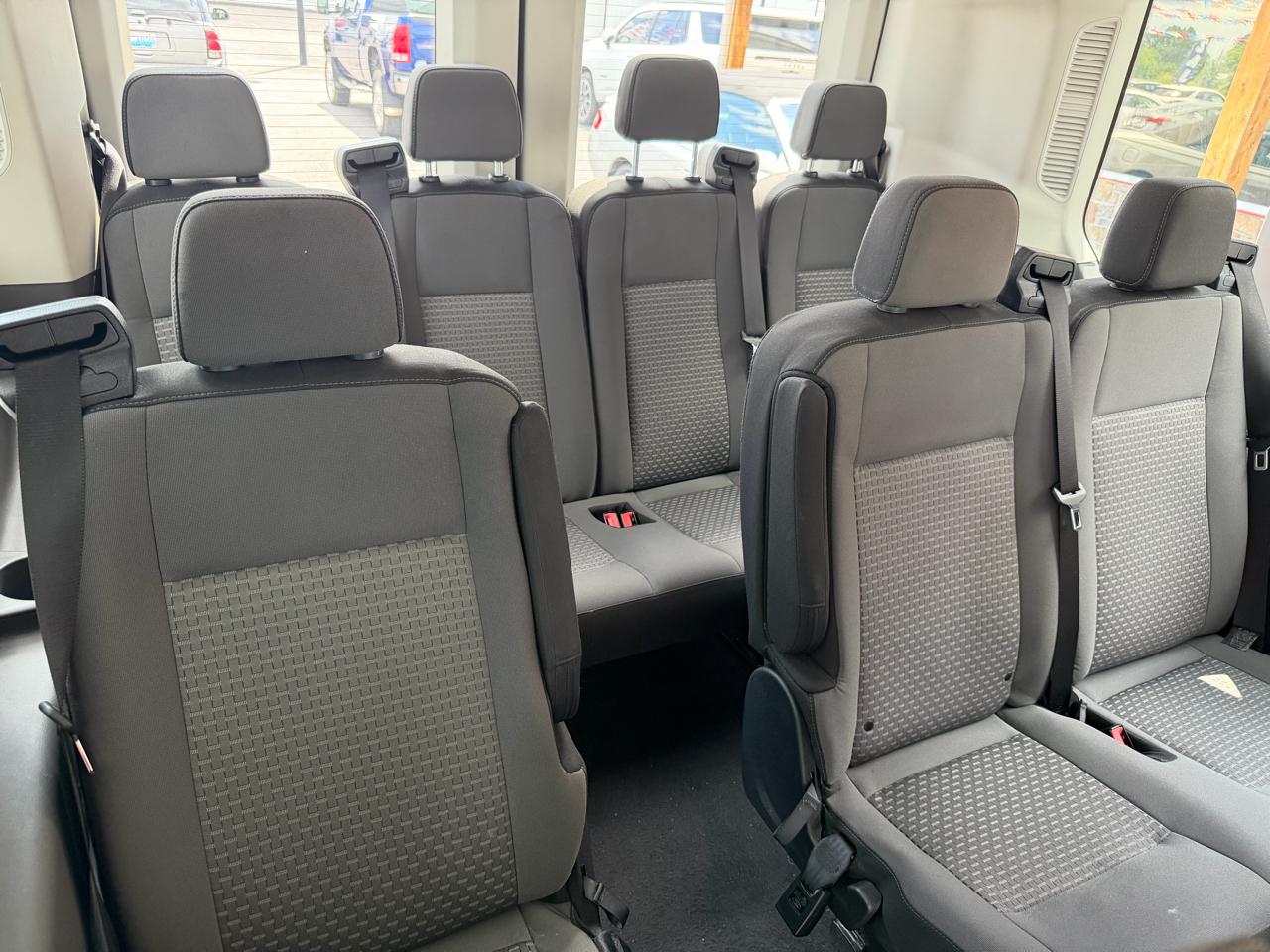 Ford Transit Passenger Wagon T-350 148" Med Roof XLT RWD 2024