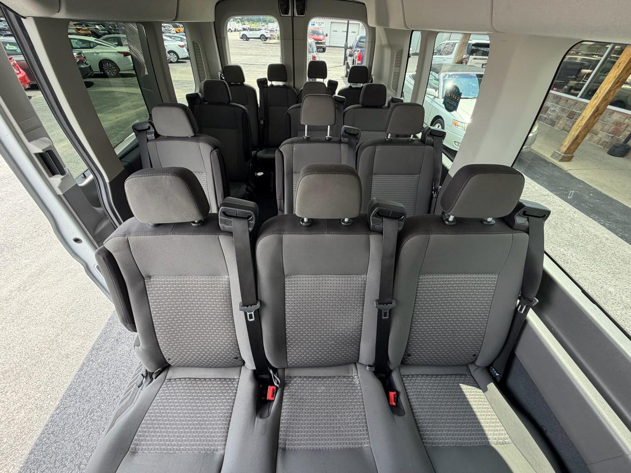 Ford Transit Passenger Wagon T-350 148" Med Roof XLT RWD 2024