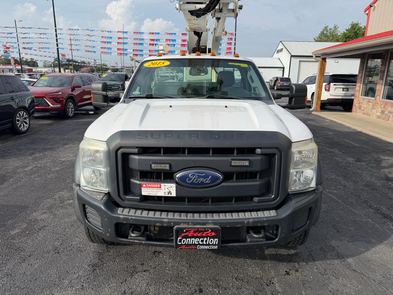 Ford Super Duty F-450 DRW 4WD Reg Cab 141" WB 60" CA XL 2015