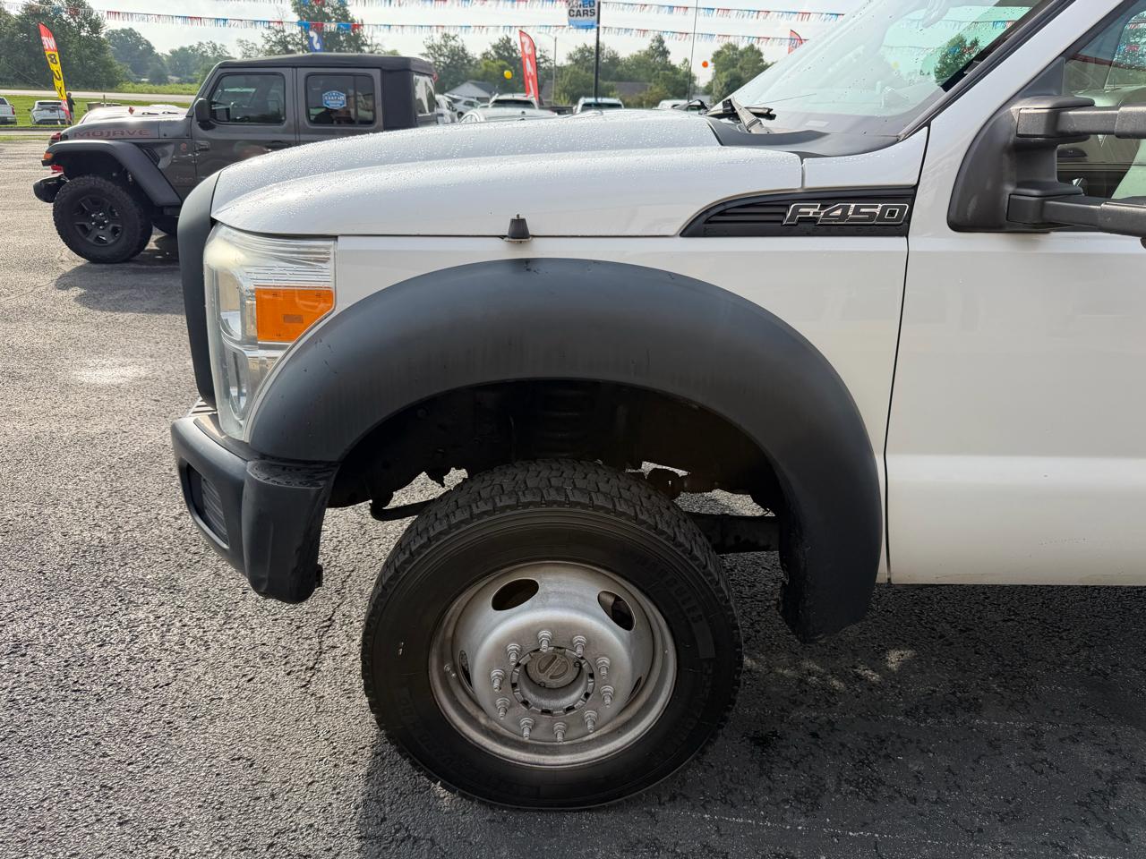 Ford Super Duty F-450 DRW 4WD Reg Cab 141" WB 60" CA XL 2015