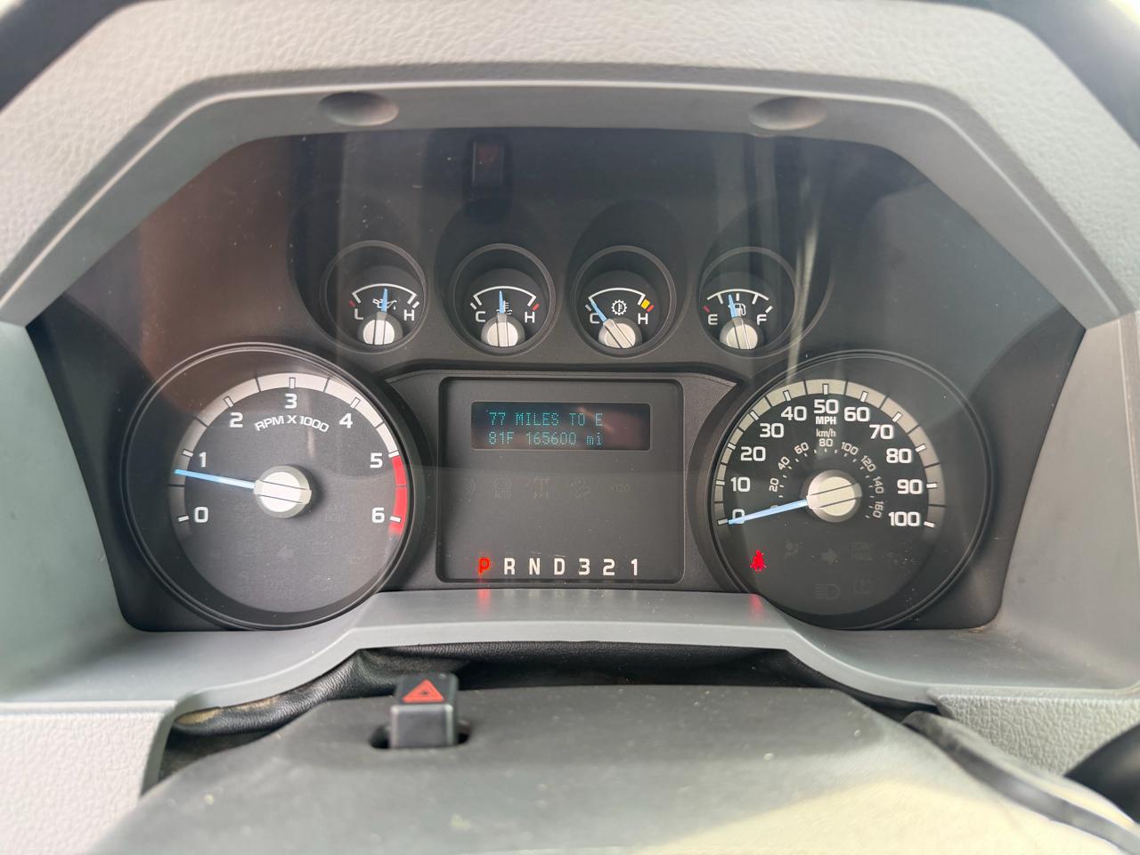 Ford Super Duty F-450 DRW 4WD Reg Cab 141" WB 60" CA XL 2015