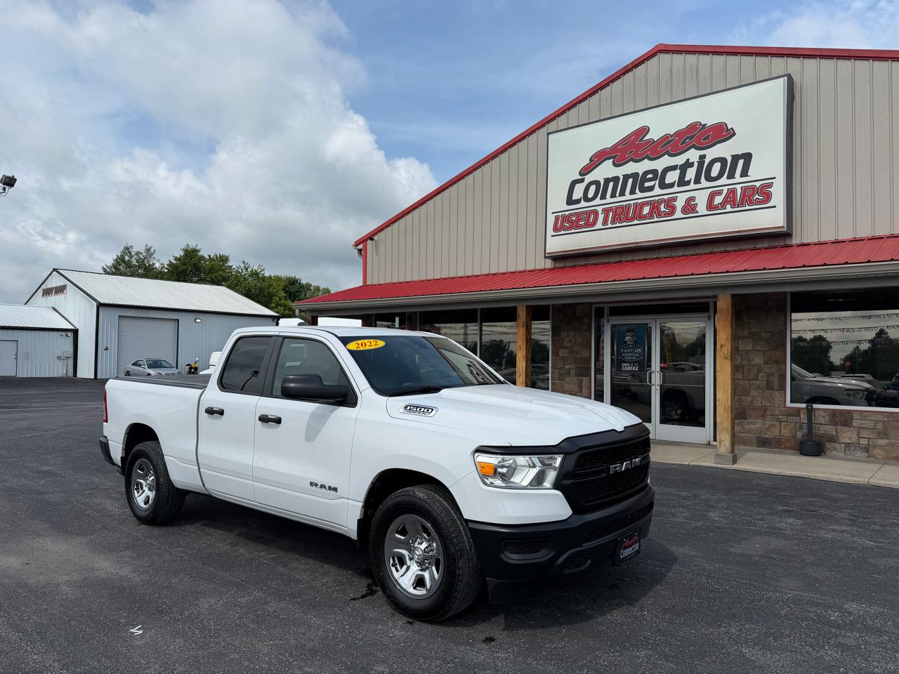 RAM 1500 2WD Crew Cab 140.5" Tradesman 2022