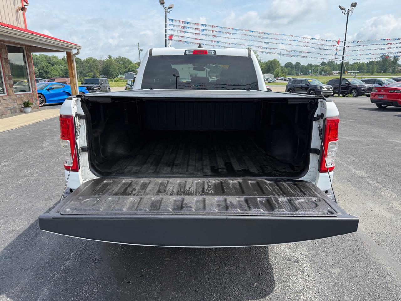 RAM 1500 2WD Crew Cab 140.5" Tradesman 2022