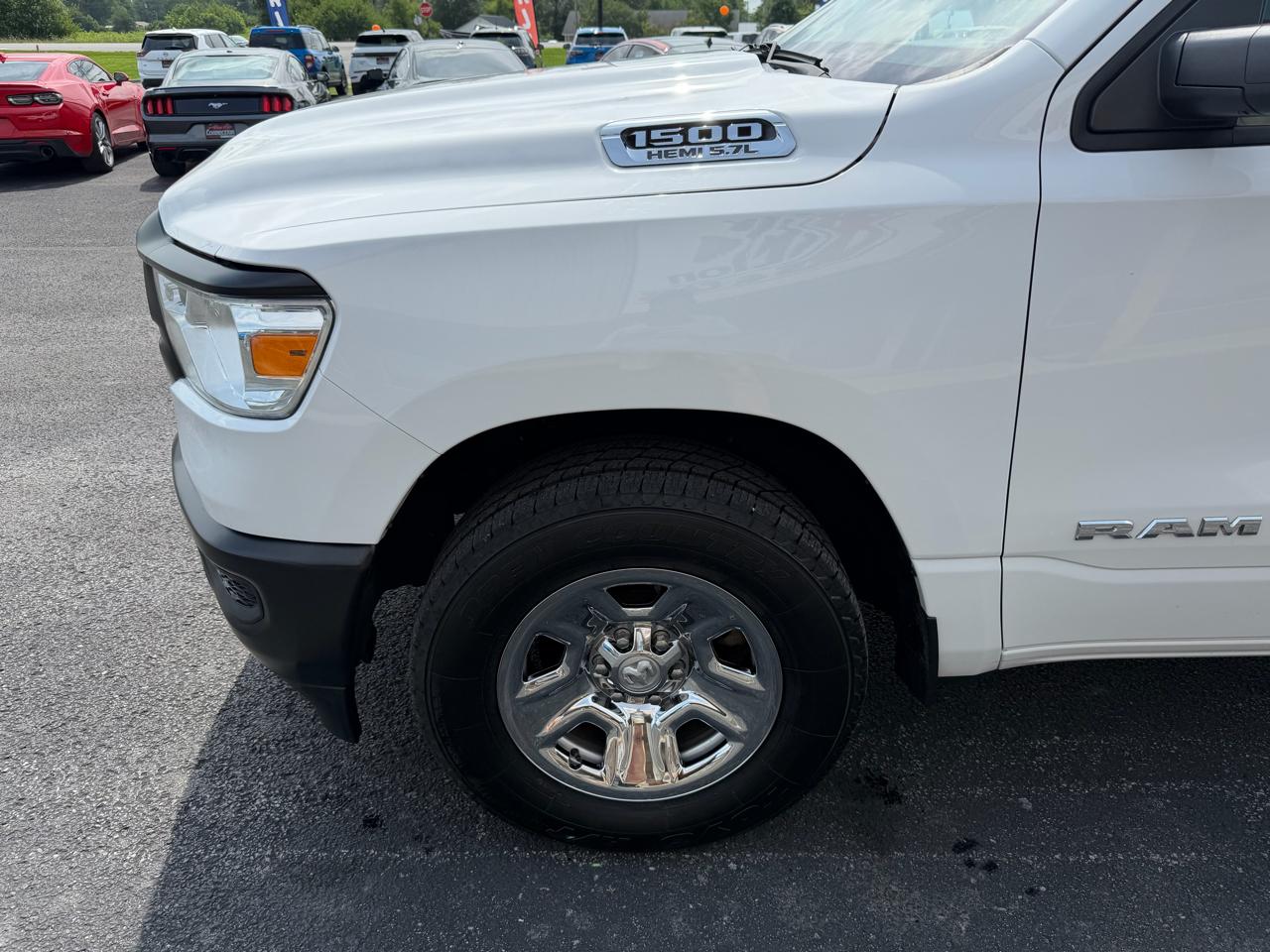 RAM 1500 2WD Crew Cab 140.5" Tradesman 2022