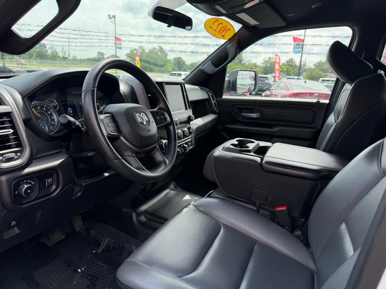 RAM 1500 2WD Crew Cab 140.5" Tradesman 2022