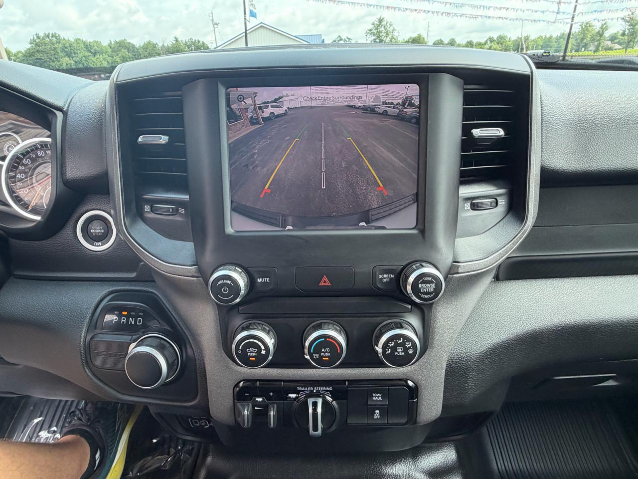 RAM 1500 2WD Crew Cab 140.5" Tradesman 2022