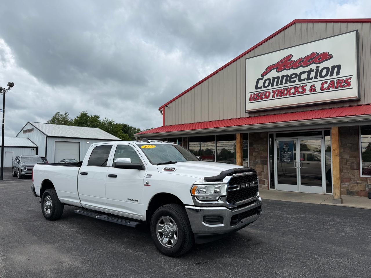 RAM 3500 Tradesman 4x4 Crew Cab 8' Box 2022