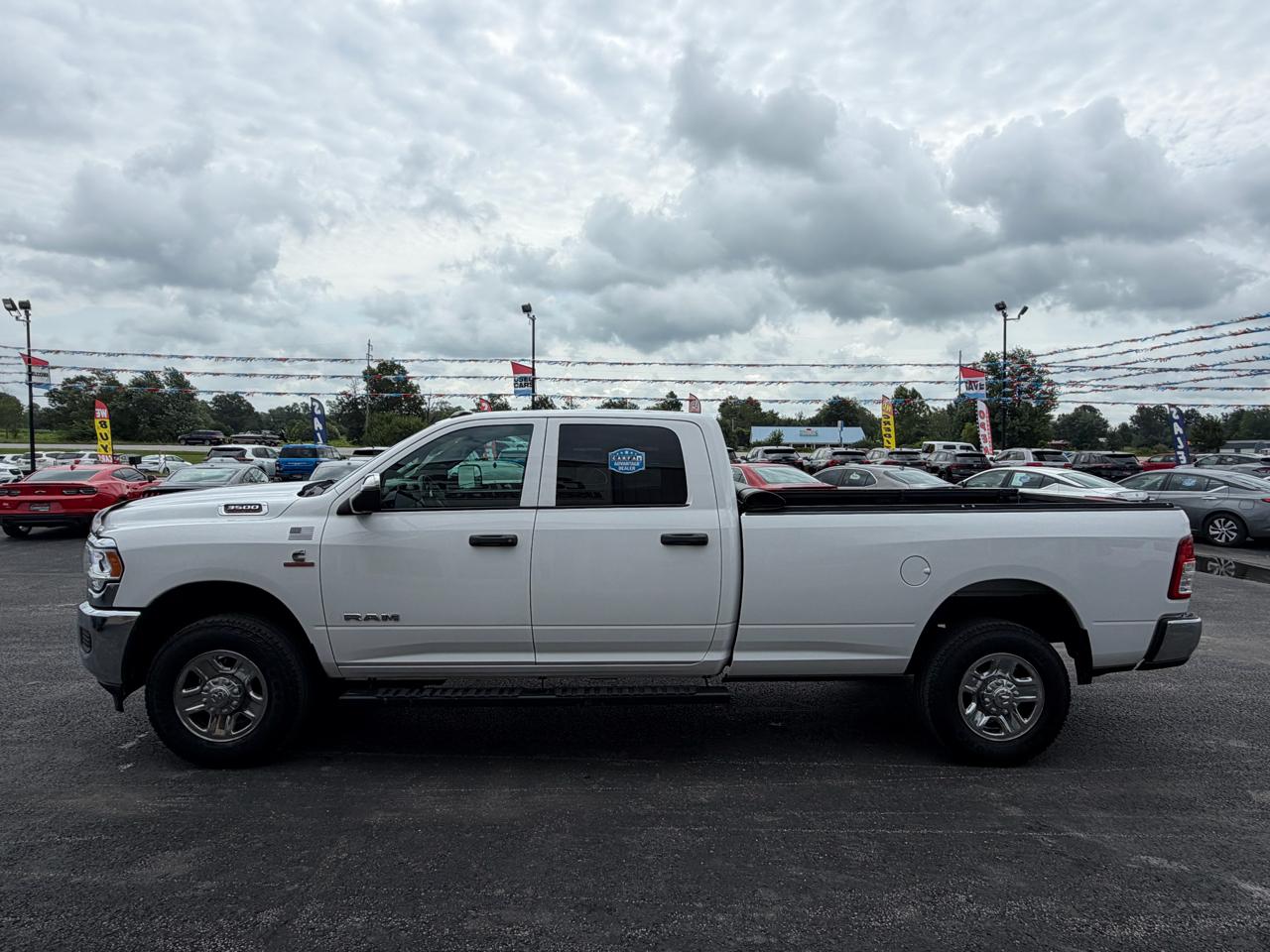 RAM 3500 Tradesman 4x4 Crew Cab 8' Box 2022