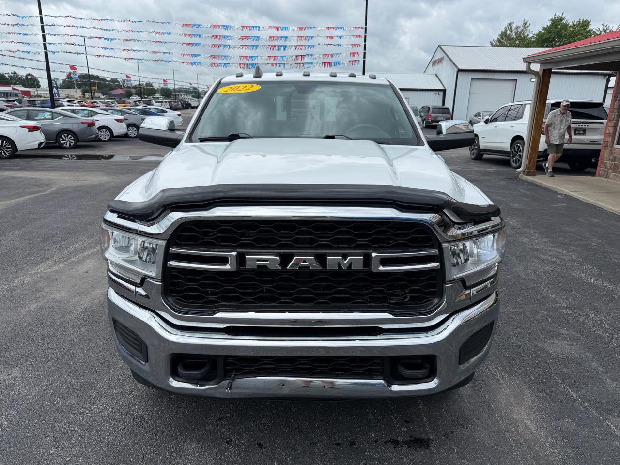 RAM 3500 Tradesman 4x4 Crew Cab 8' Box 2022
