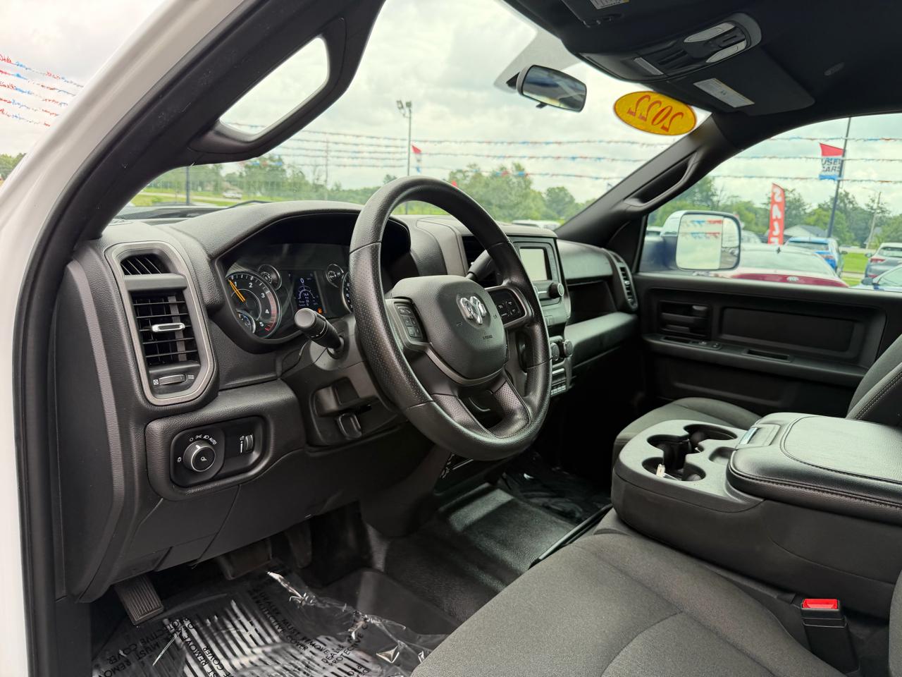 RAM 3500 Tradesman 4x4 Crew Cab 8' Box 2022