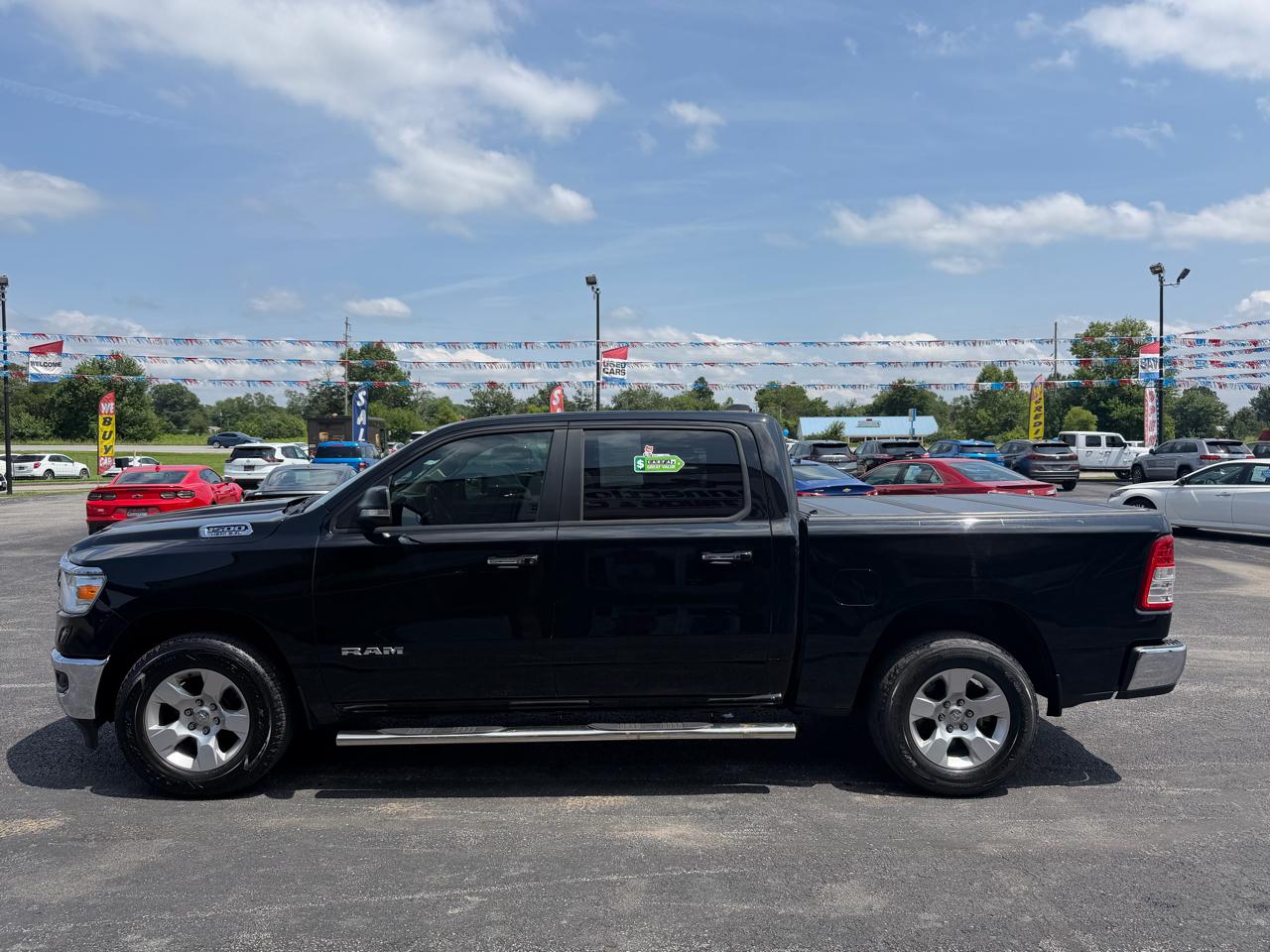 RAM 1500 Big Horn 4x4 Crew Cab 5'7" Box 2020