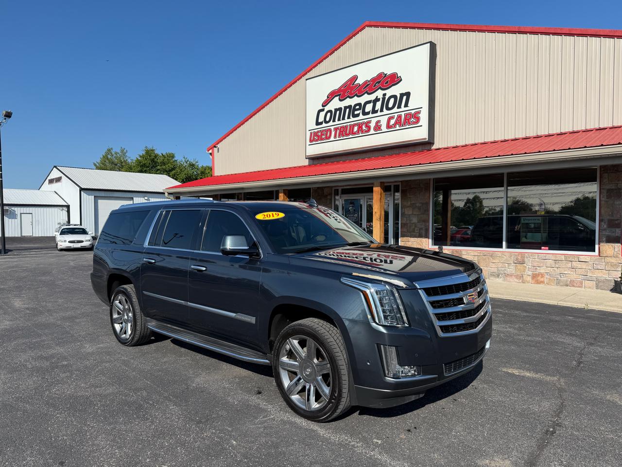 Cadillac Escalade ESV 2WD 4dr Luxury 2019