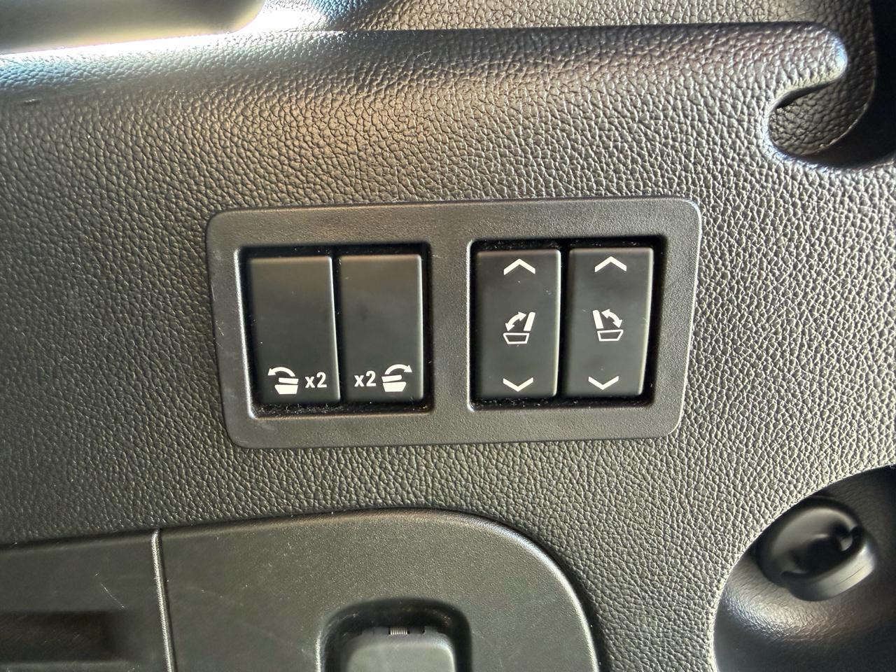 Cadillac Escalade ESV 2WD 4dr Luxury 2019