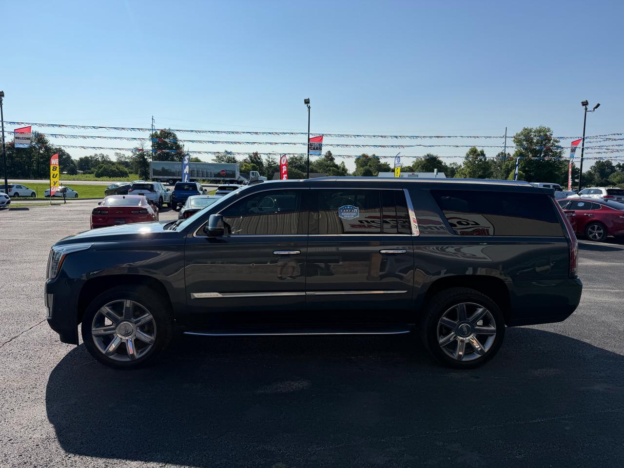 Cadillac Escalade ESV 2WD 4dr Luxury 2019
