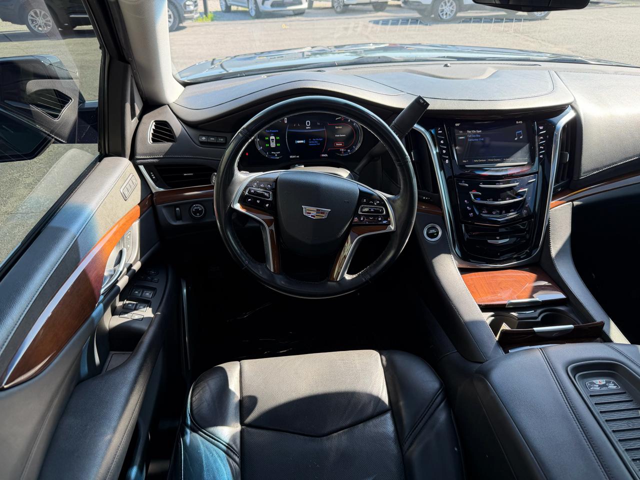 Cadillac Escalade ESV 2WD 4dr Luxury 2019