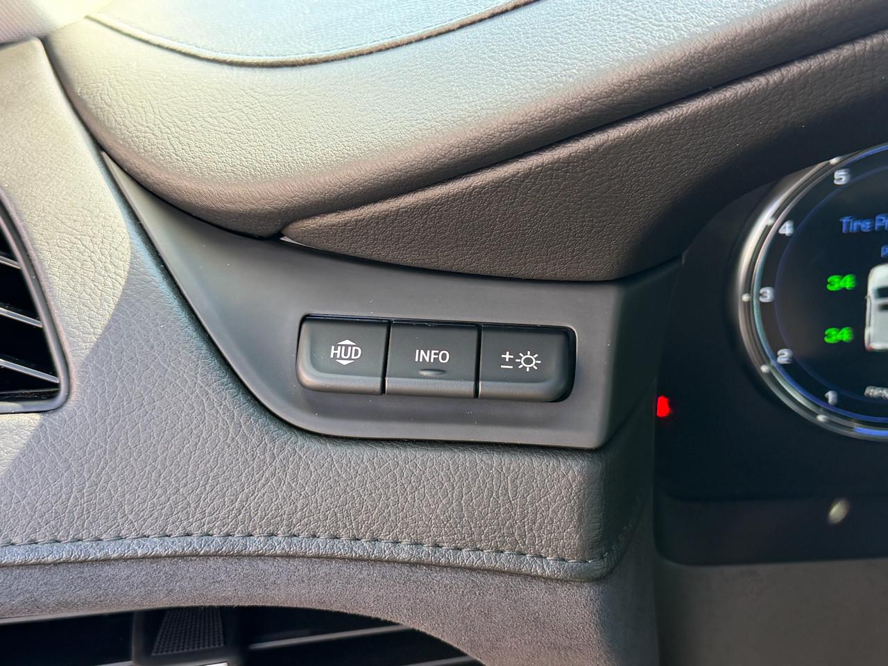 Cadillac Escalade ESV 2WD 4dr Luxury 2019