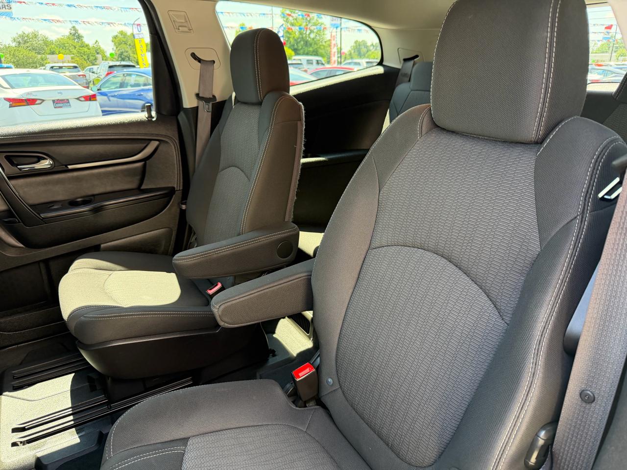 Chevrolet Traverse FWD 4dr LT w/2LT 2015
