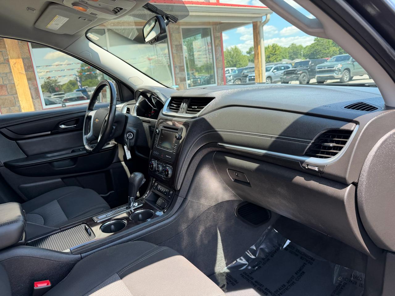 Chevrolet Traverse FWD 4dr LT w/2LT 2015