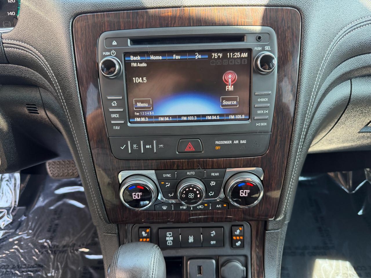 Chevrolet Traverse FWD 4dr LT w/2LT 2015