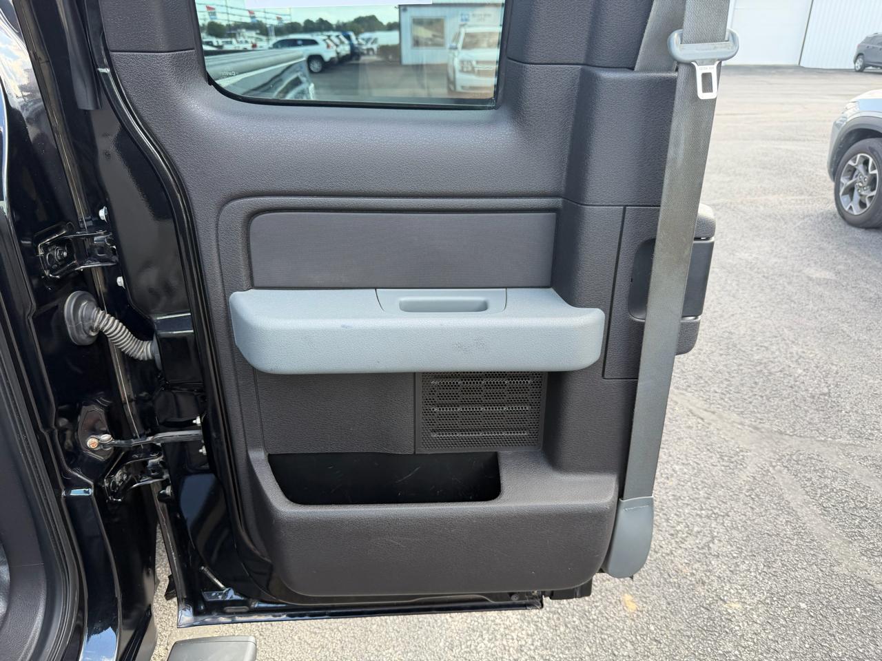 Ford F-150 4WD SuperCrew 157" XL 2011