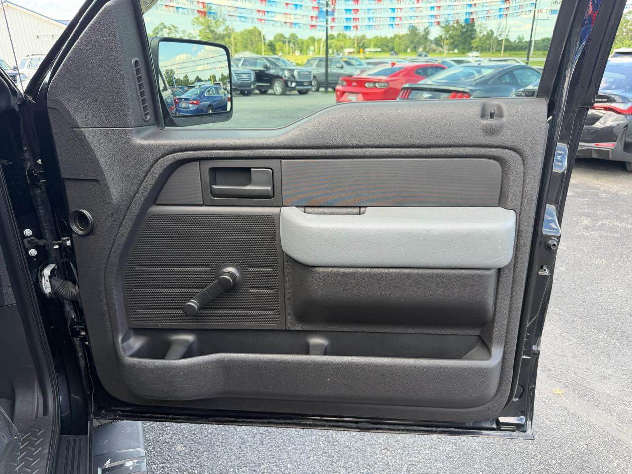 Ford F-150 4WD SuperCrew 157" XL 2011