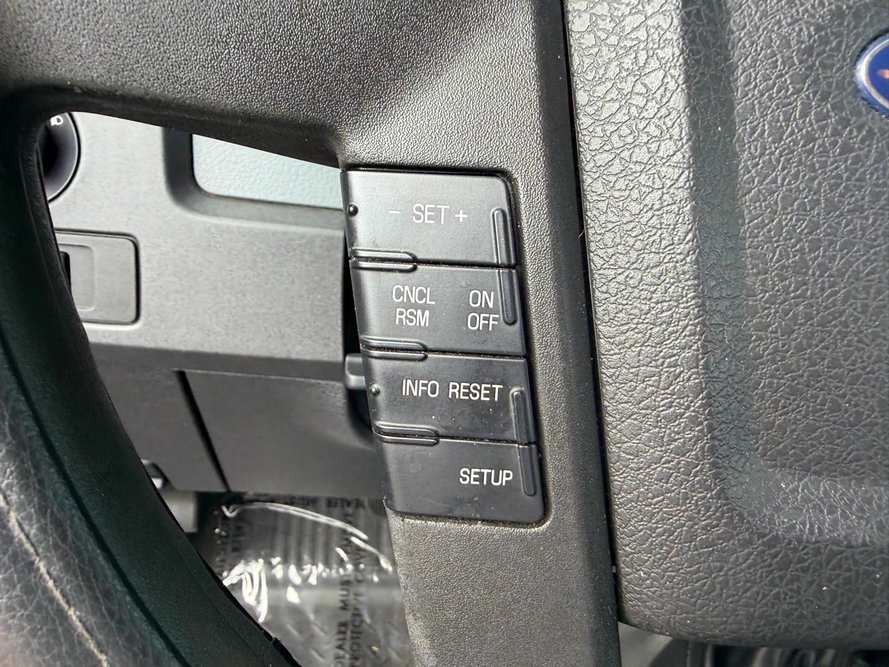 Ford F-150 4WD SuperCrew 157" XL 2011