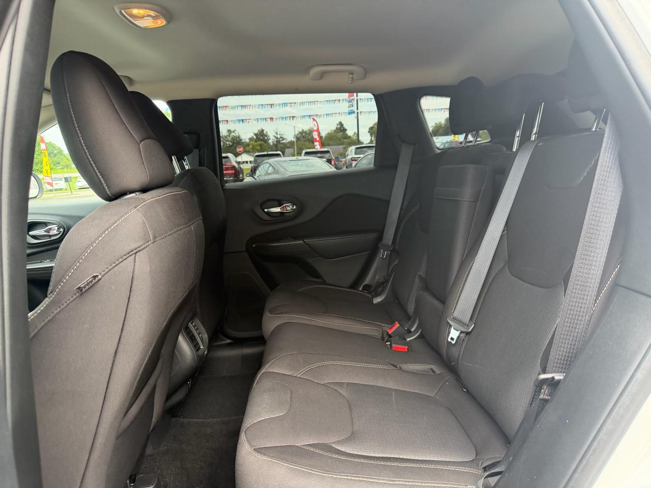 Jeep Cherokee FWD 4dr Latitude 2016
