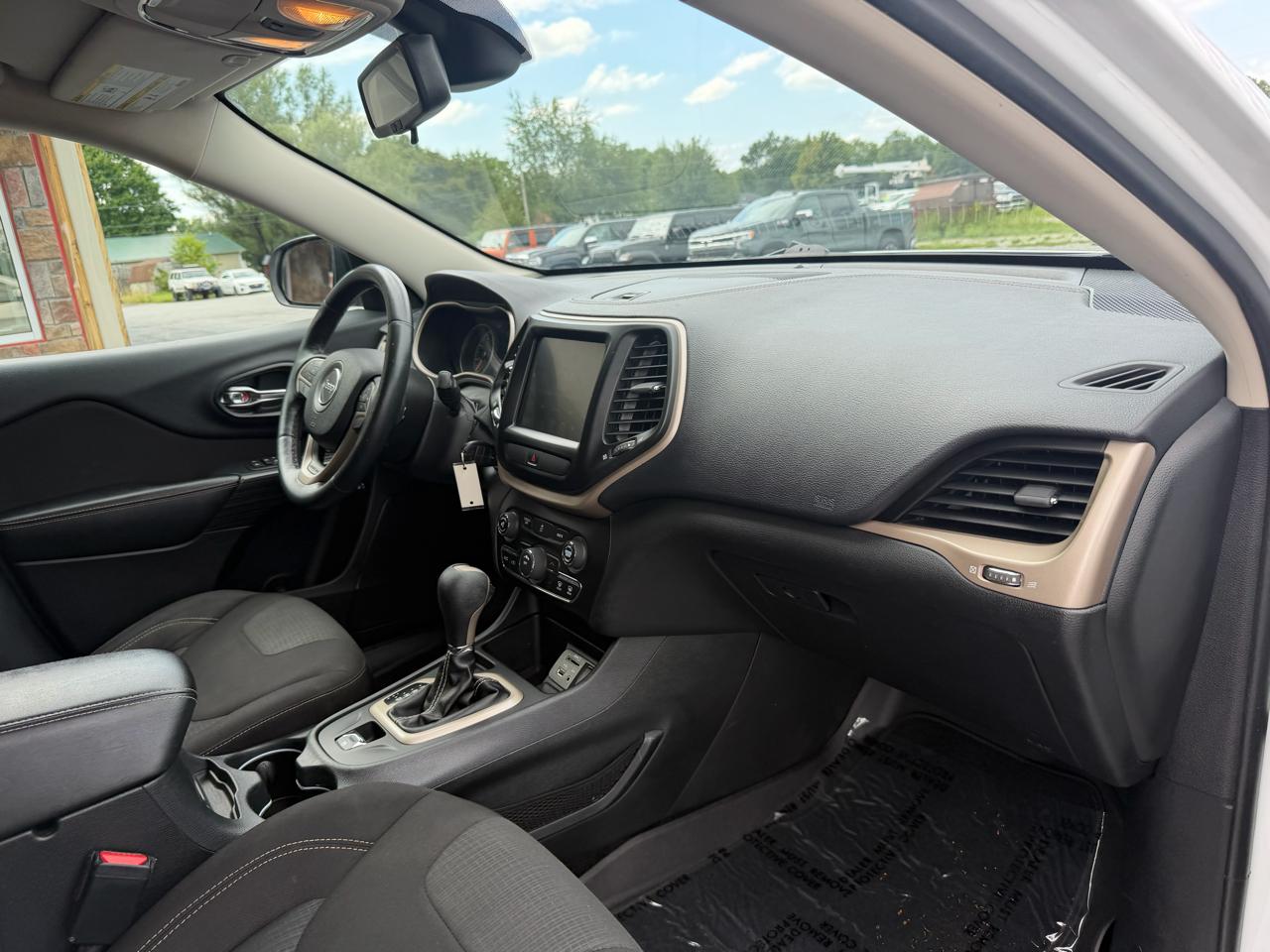 Jeep Cherokee FWD 4dr Latitude 2016