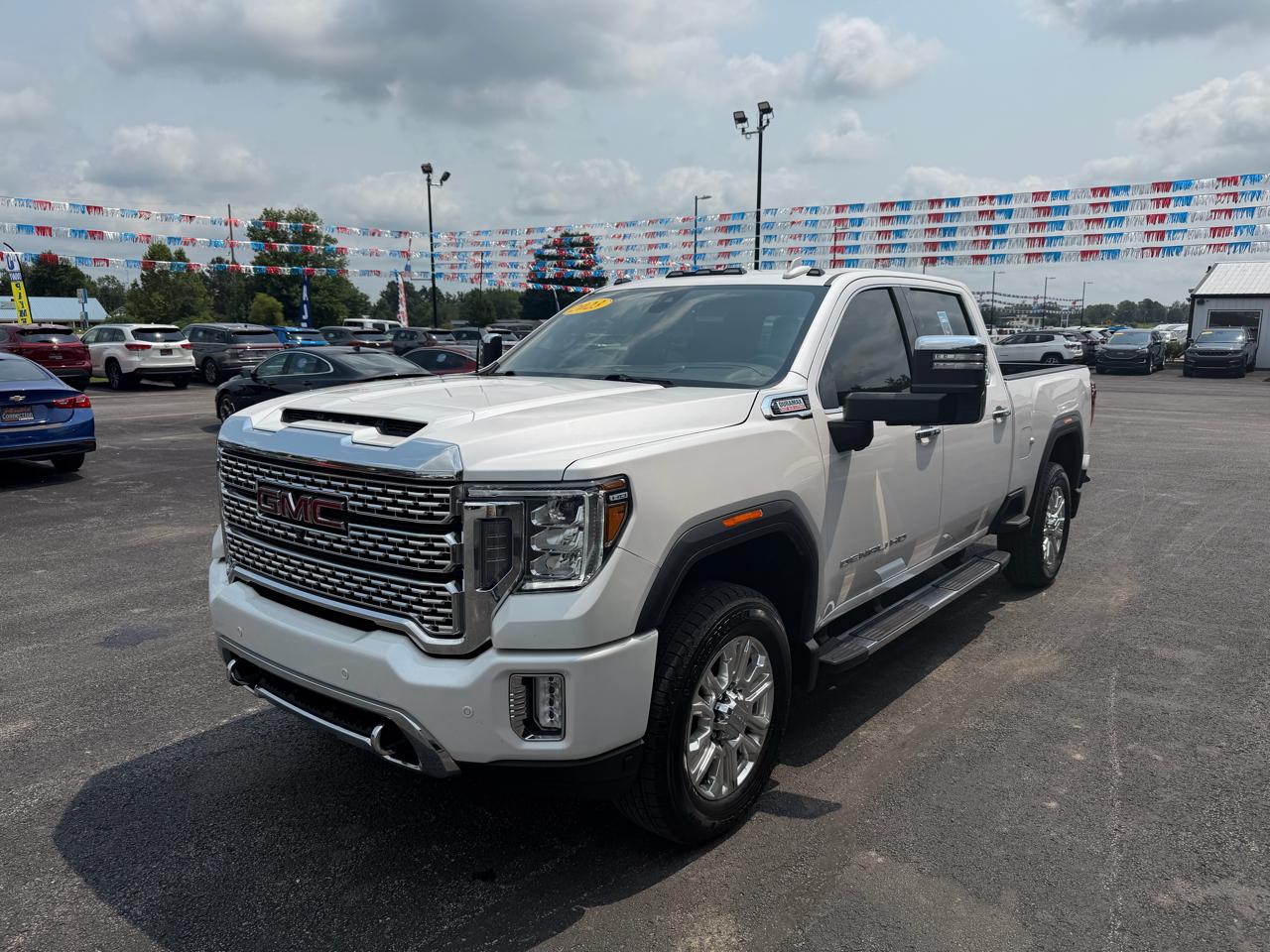 GMC Sierra 2500HD 4WD Crew Cab 159" Denali 2023