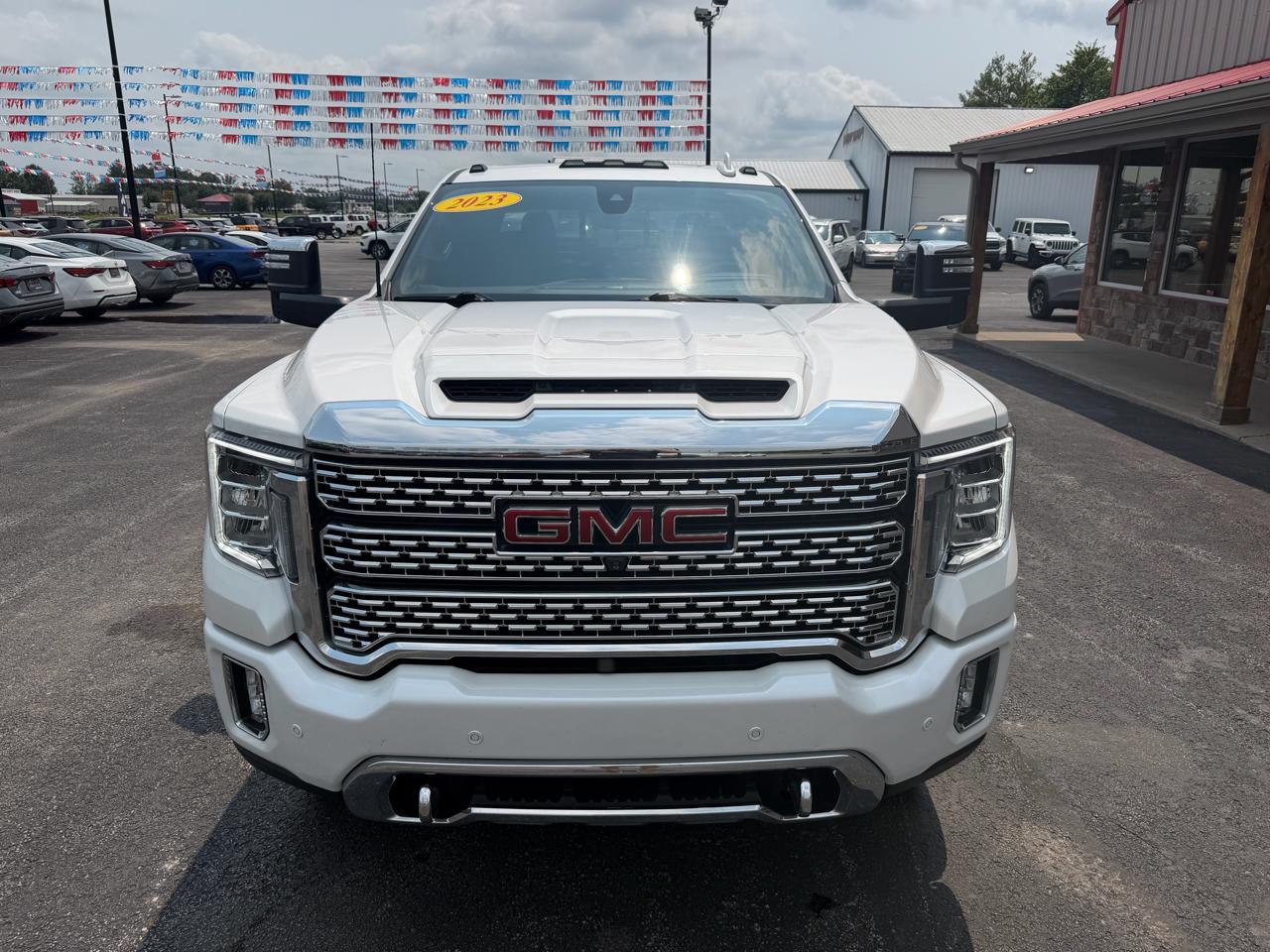 GMC Sierra 2500HD 4WD Crew Cab 159" Denali 2023