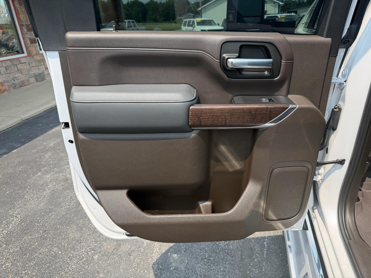GMC Sierra 2500HD 4WD Crew Cab 159" Denali 2023