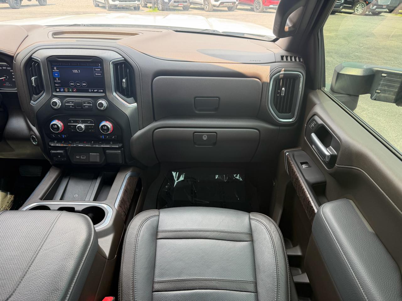 GMC Sierra 2500HD 4WD Crew Cab 159" Denali 2023