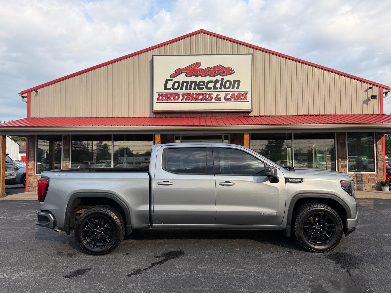 GMC Sierra 1500 4WD Crew Cab 147" Elevation w/3SB 2023