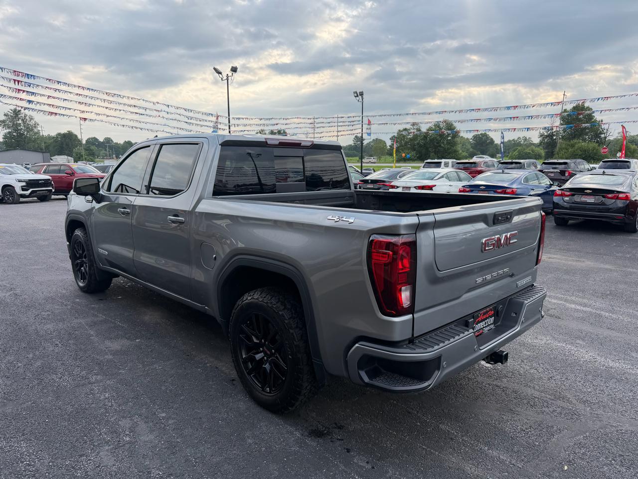GMC Sierra 1500 4WD Crew Cab 147" Elevation w/3SB 2023