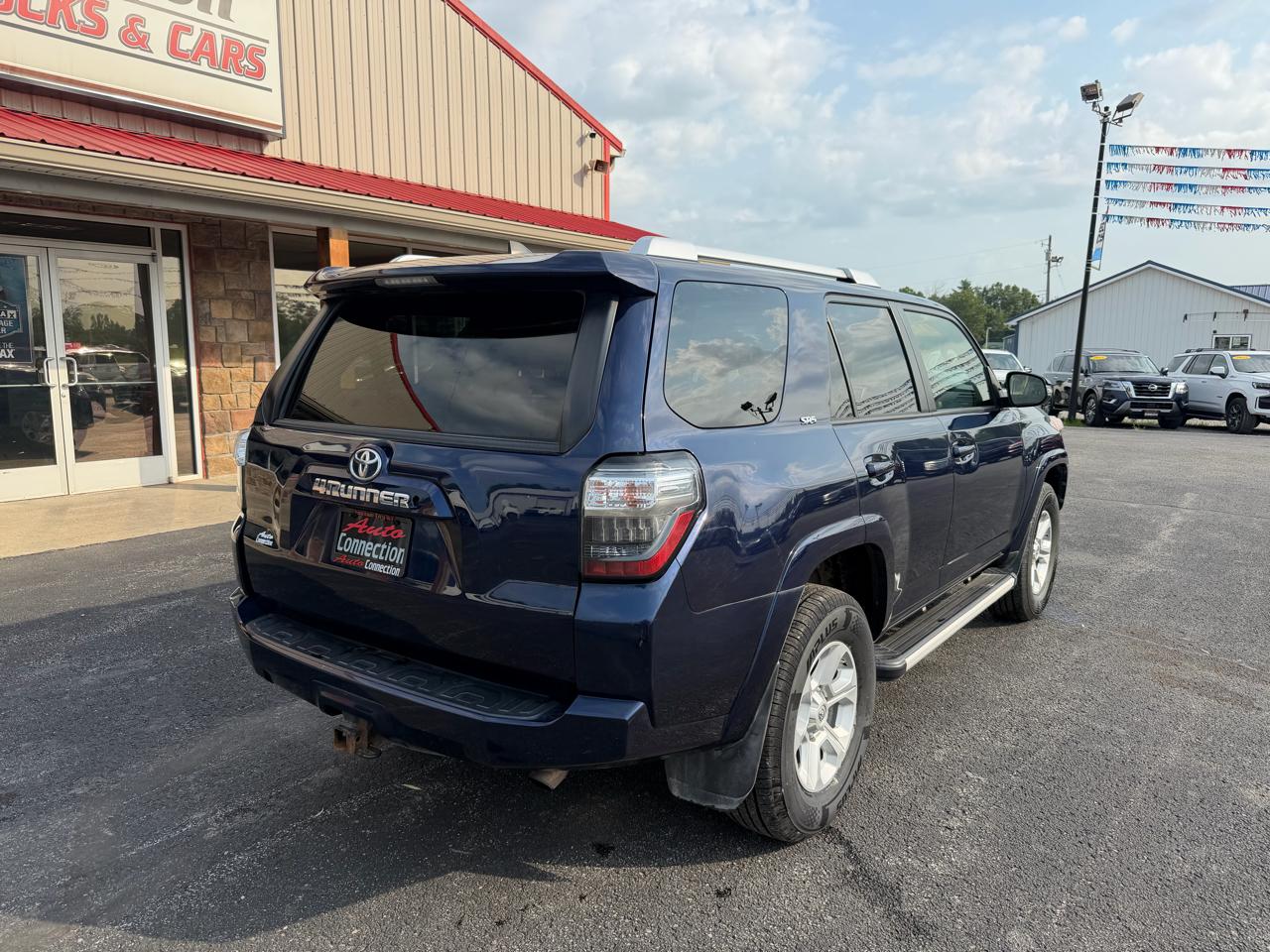 Toyota 4Runner TRD Off Road Premium 4WD (Natl) 2017