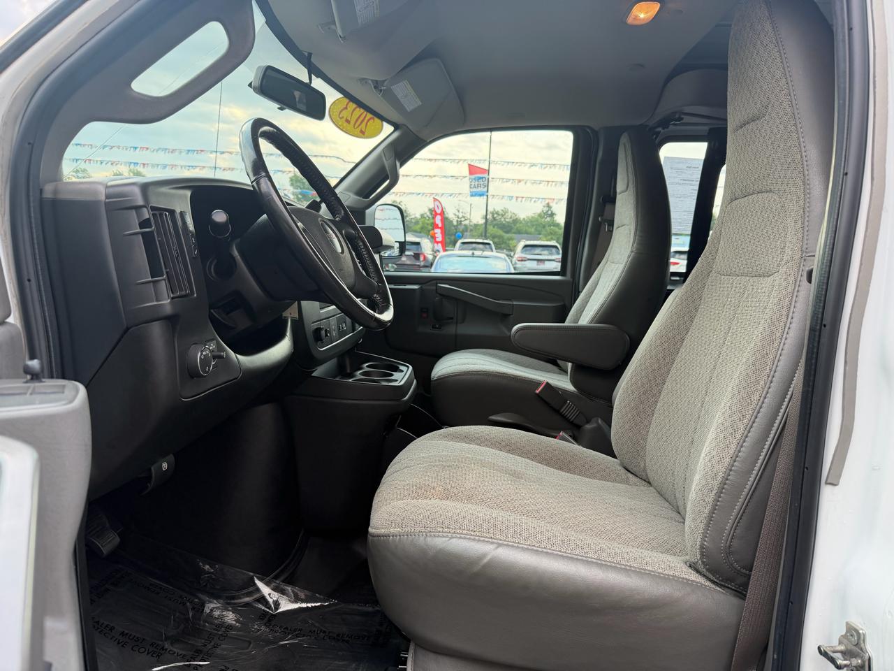 GMC Savana Cargo Van RWD 2500 155" 2023