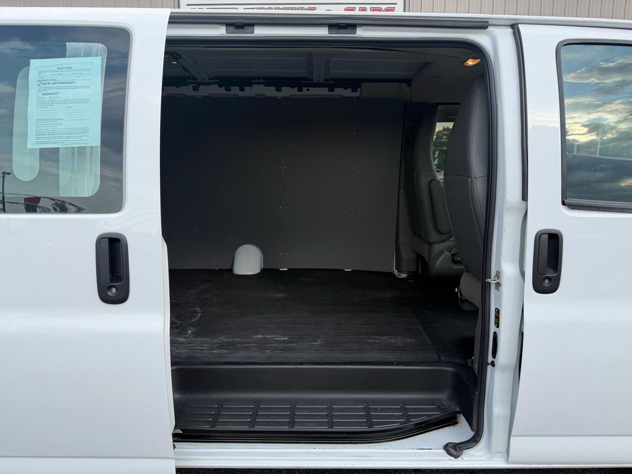 GMC Savana Cargo Van RWD 2500 155" 2023