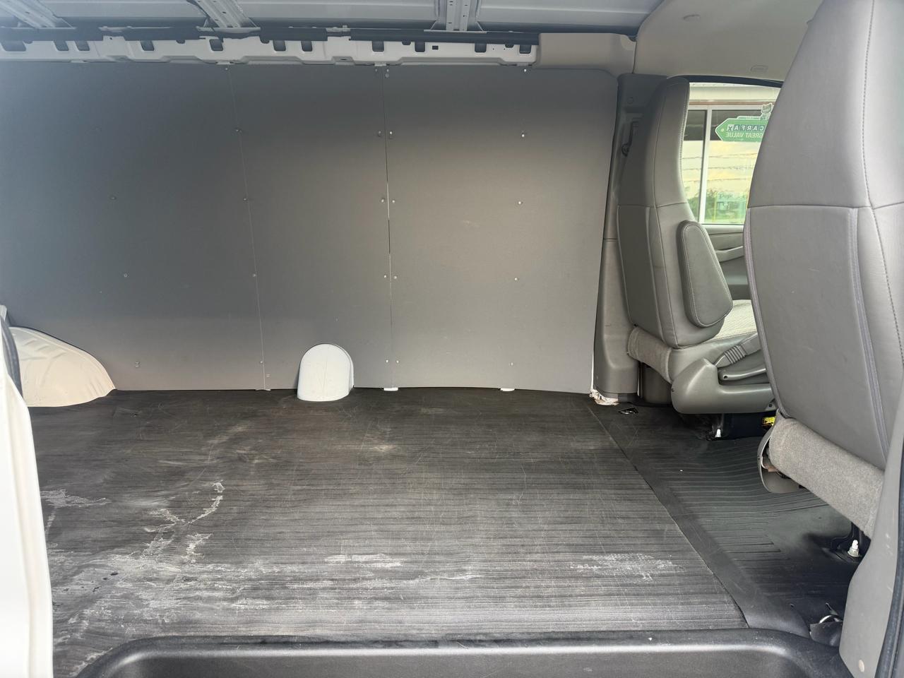 GMC Savana Cargo Van RWD 2500 155" 2023